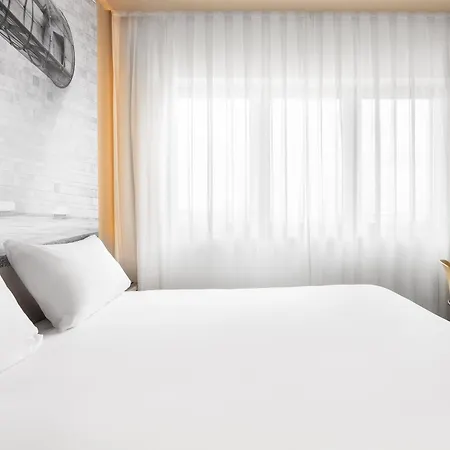Hotel Ikonik