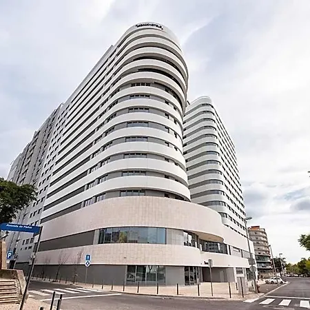 Ikonik Hotel