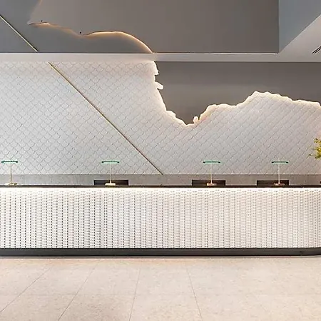 Hotel Ikonik 3*